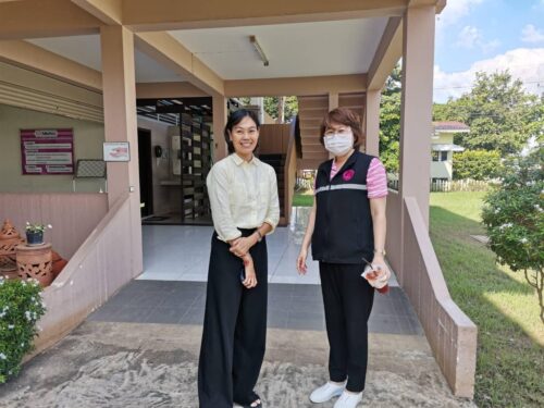 พมจ.นนทบุรี ลงพื้นที่ เพื่อตรวจเยี่ยม และสอบถามปัญหาอุปสรรคของการดำเนินงาน