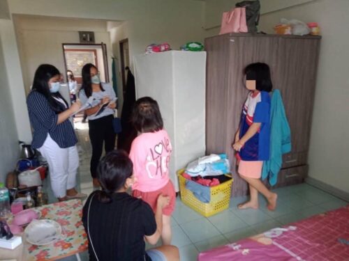 สนง.พมจ.นนทบุรี ลงพื้นที่ช่วยเหลือกลุ่มเปราะบาง
