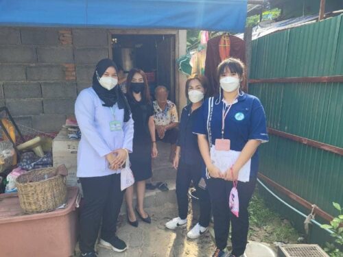 สนง.พมจ.นนทบุรี ลงพื้นที่เยี่ยมครอบครัวผู้สูงอายุก่อนดำเนินการซ่อมแซมบ้านให้กับผู้สูงอายุ